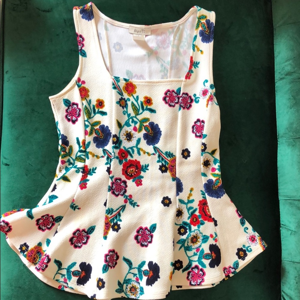 Floral Fit & Flare Top